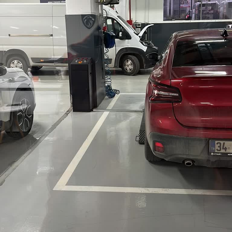 Kartel Öztek Oto’da Yağ Dökülmesi, Duman Çıkması Ve Hortum Patlamaları