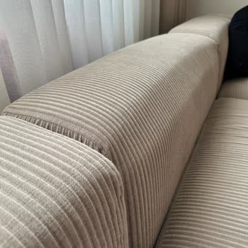 IKEA'da Altı Ayda Çöken Koltuk İçin İade Talebimiz Reddedildi