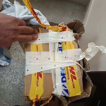 İkinci Kez Kırık Ve Yırtık Ambalaj Teslimatı Güveni Sarsıyor