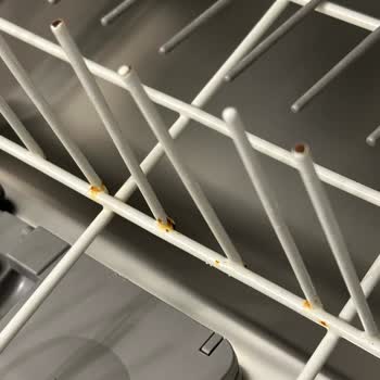 Arçelik Bulaşık Makinesinin Sepetlerinde Paslanma Ve Kaplama Sorunu