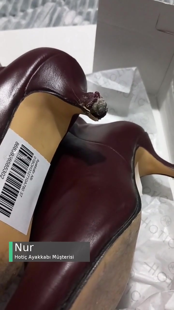 Hotiç Bot Topukların Derisi Sıyrıldı Aşındı videonun kapak resmi