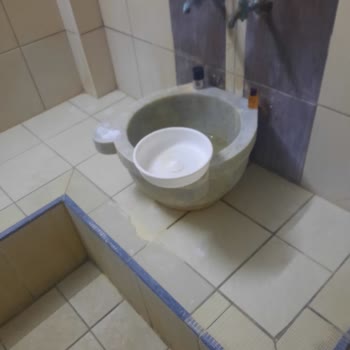 Neva Termal Otel | Afyon Hijyen Ve Güvenlik Sorunları Nedeniyle Ücret İadesi Talebi