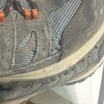 Columbia Outdoor Ayakkabısında Kısa Sürede Deformasyon Ve Değişim Reddi