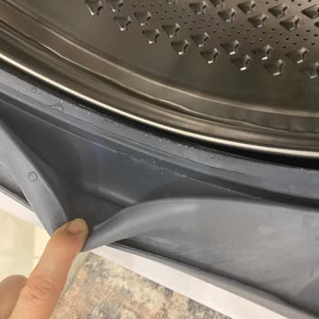 Yeni Alınan Arçelik Buzdolabında Çizik Küf Ve Kullanılmış Görünüm