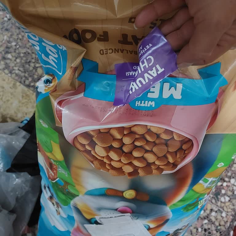 Hepsiburada Bimama Satıcısının Yanıltıcı Kedi Maması Etiketi