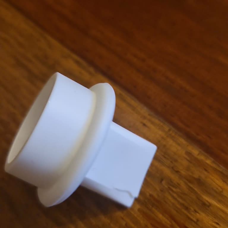 Lansinoh Elektrikli Göğüs Pompası Üç Ayda Valfleri Yırtıldı Ve Süt Çıkarmıyor