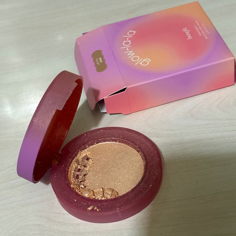 Kırık Benefit Aydınlatıcı Ürünü İçin İade Talebi