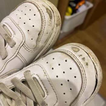 Deichmann'dan Nike Ayakkabısında Üretim Hatası Şikayeti Ve Acil Değişim Talebi