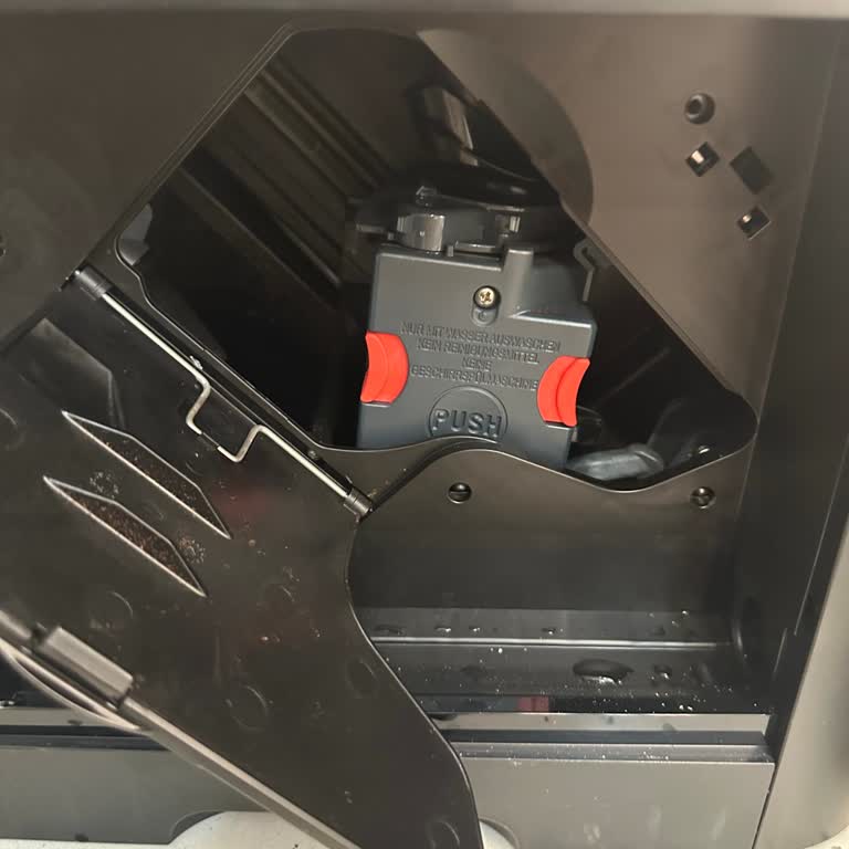 Garanti Kapsamındaki DeLonghi Espresso Makinesi Öğütücü Arızası Ve Hızlı Çözüm Talebi