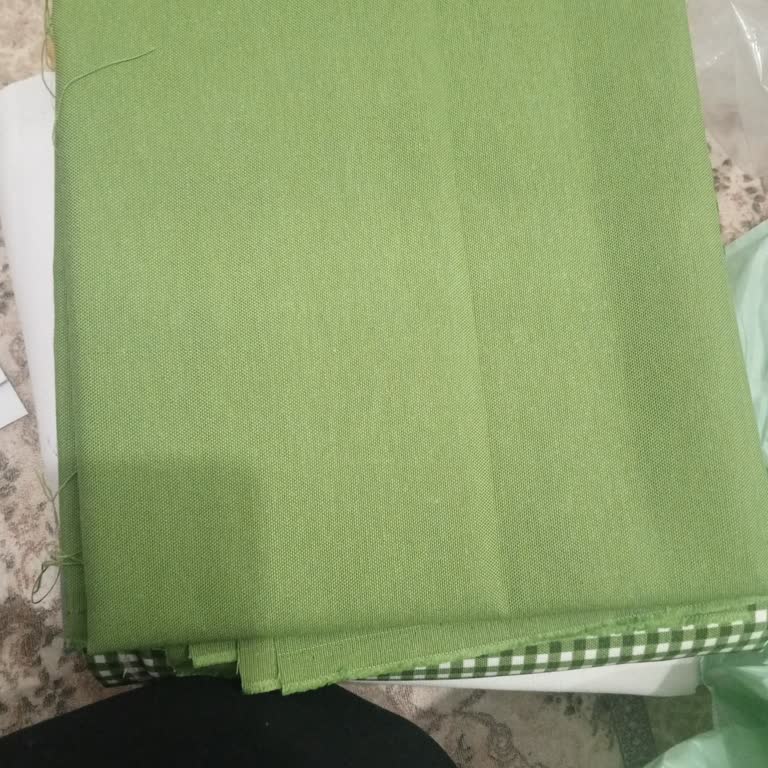 İntaşlar Yanlış Renk Kumaş Gönderimi ve İlgisiz Müşteri Desteği