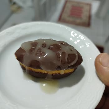 Kent Boringer Beyaz Çikolatalı Sosun Renk Ve Tat Bozukluğu