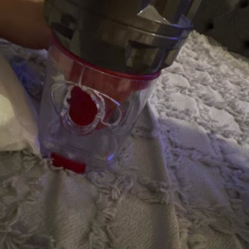 Şok Market'ten Satın Alınan Robot Süpürge 13 Gün İçinde Kırıldı Ve İade İsteniyor