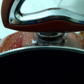 Kısa Sürede Kulpları Soyulan Tencere İçin Garanti Yardımı Reddedildi