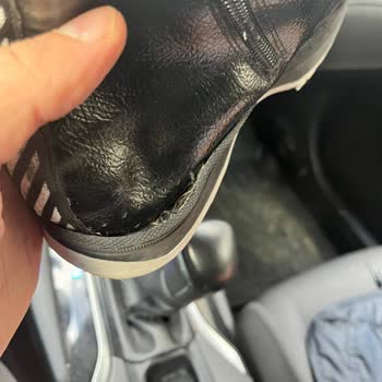 Kısa Sürede Açılan Dikişli Bot İçin Değişim Reddedildi Ve Kullanıcı Hatası İddiası