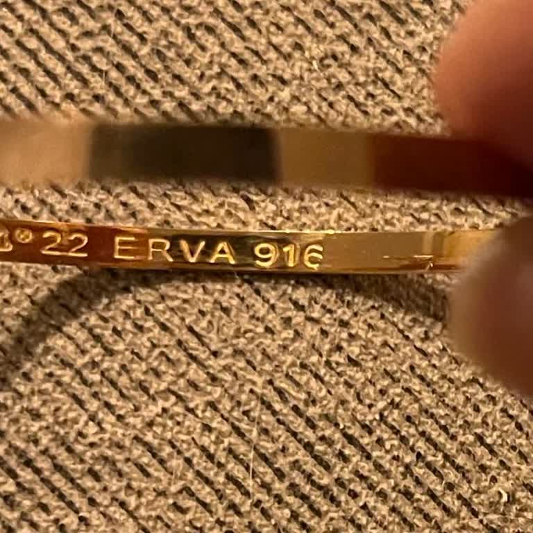 Sipariş Edilen Bilezik Farklı Renk Ve Damga İle Gönderildi