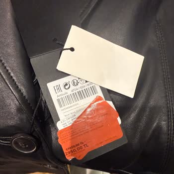 Etiket Fiyatı Hatalı Ve Çalışanların Alaycı Yaklaşımı