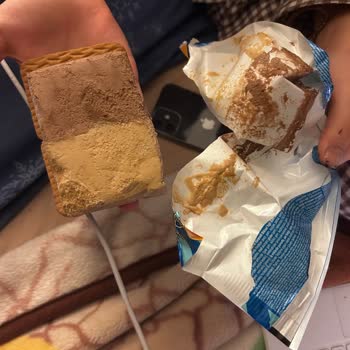 Algida Nugger Sandviç Dondurmada Tek Bisküvi Hatası Ve İade Talebi