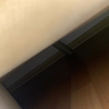 Mondi Mobilyada Kısa Sürede Kırılan Ayaklar Ve Çöken Sünger