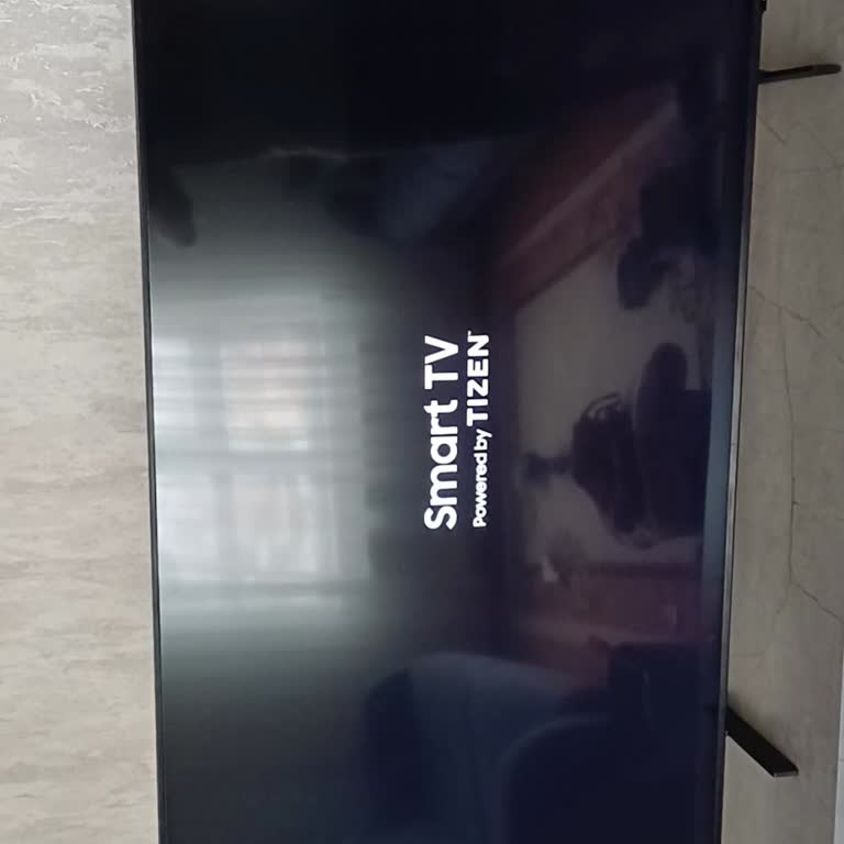 Samsung UE50AU8000U Panel Arızası İçin Ücretsiz Değişim Talebi