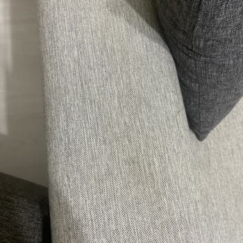 Ayakları Soyulmuş Ve Kumaşı Tiftiklenen Karen Koltuk Takımına Garanti Kapsamında Hızlı Çözüm Talebi