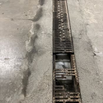 Tersane İstanbul AVM Otoparkındaki Güvenlik İhmali Ve Maddi Zarar Tazmini