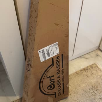 Hasarlı Gitar Teslimatı Ve Fiyat Farkı Şikayeti