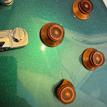 Hasarlı Gitar Teslimatı Ve Fiyat Farkı Şikayeti