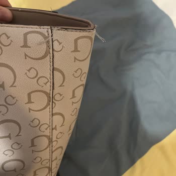 Guess Çantamın Deri Soyulması Ve Ülke Bazlı Destek Reddi