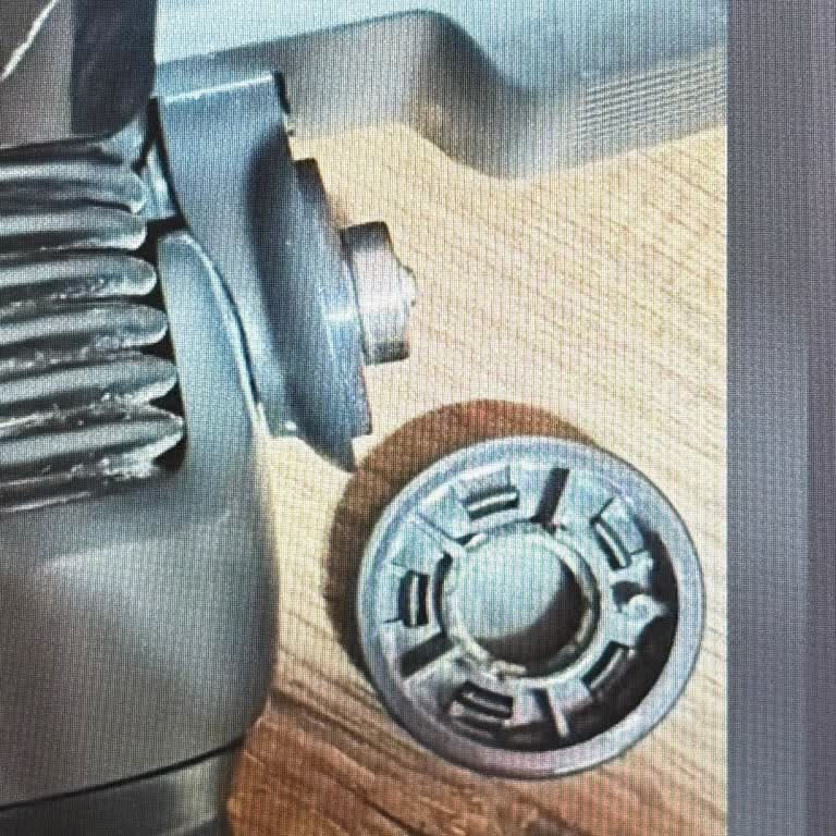 Electrolux Garanti Kapsamında Kırılan Tekerlek İçin Ayrı Parça Satışı Talebi