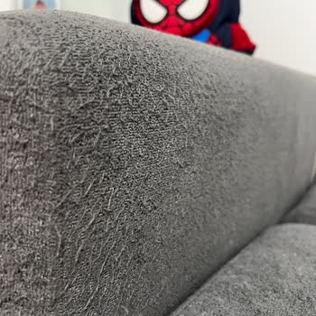 Molde 3’lü Koltuklarda Erken Tüylenme Ve Göçme, Servis Yanıtı Olmaması