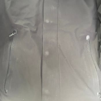 Montta Üretim Hatası Olarak Görülen Lekeler İçin Değişim Talebi