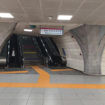 Su Almak İçin Ziyaret Ettiğim Cihazda Su Alamama Ve 20 TL İade Talebi