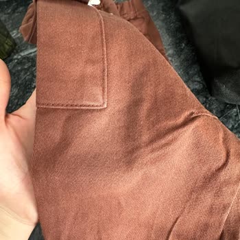 Tek Kullanımda Ağaran Pantolon Ve Geciken İade Süreci