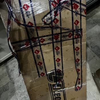 Aras Kargo'nun Hasarlı Ve Tamir Edilmiş Kolisi İçinde Eksik Parçalar