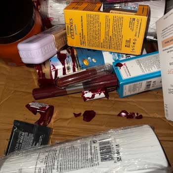 Paketleme Hatası Nedeniyle Ürünlerim Kullanılamaz Hale Geldi Ve Tam İade Talep Ediyorum