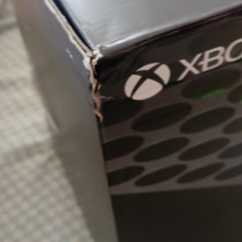 Hasarlı Xbox Kutusu Ve Fatura Kesilmemesi Nedeniyle İade Talebi