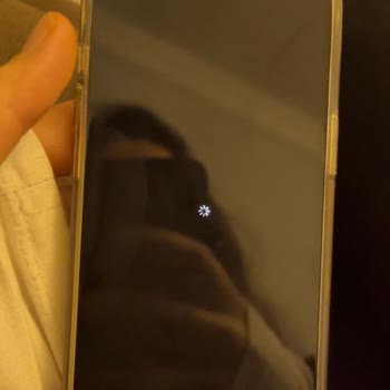 Media Markt İzmit Şubesinde İphone 15 Donma Ve Çizik Sorunları Nedeniyle Ürün Değişimi Talebi