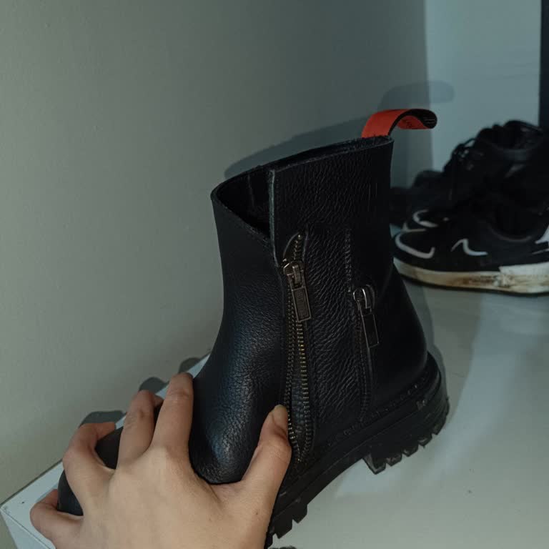 Fermuarı Açılan Yeni Harley Botta Değişim Ve İade Talebim Reddedildi