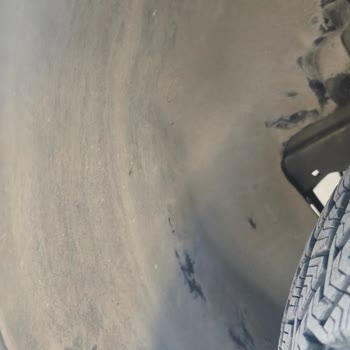 Beykar Otomotiv Servisinde Davlumbaz Kırıldı, Orijinal Parça Verilmedi