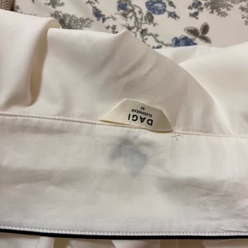 İkinci Defa Kalite Kontrolü Yetersiz: Defolu Beyaz Pijama