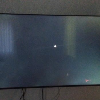 Yeni Alınan Televizyonda Işık Sızması Ve Değişim Talebi