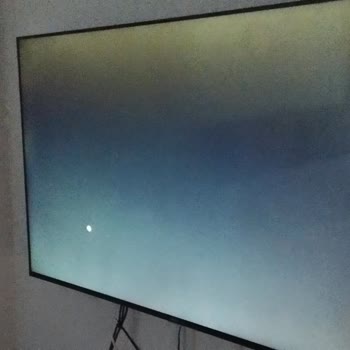 Yeni Alınan Televizyonda Işık Sızması Ve Değişim Talebi