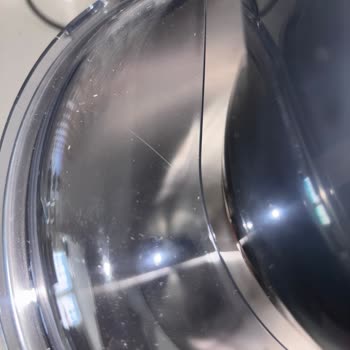 Hayal Kırıklığına Uğrattı: Kullanılmış Ve Çizik Hamur Yoğurma Makinesi Gönderildi