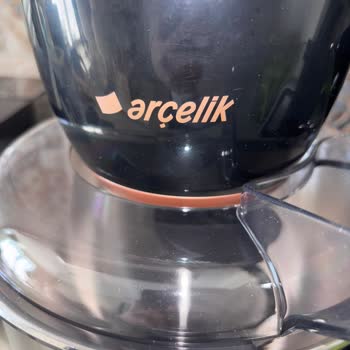 Hayal Kırıklığına Uğrattı: Kullanılmış Ve Çizik Hamur Yoğurma Makinesi Gönderildi