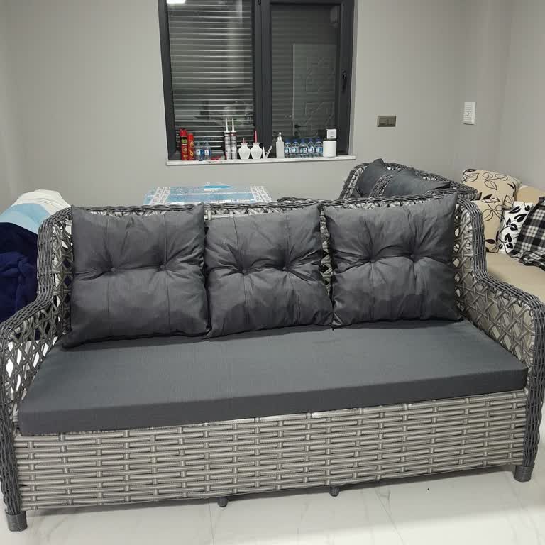 Teslimat Hatası: Yanlış Renk Ürün Gönderimi Ve Satıcı Saygısız Tutumu