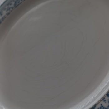 Korkmaz Servis Tabaklarının Beyaz Kısımlarında İnce Çatlaklar Ve Kararmalar Oluşmaya Başladı!