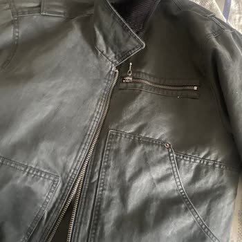 Pull And Bear Parfümlü Kirli Ceket Teslimatı, Sağlık Riski Ve İade İsteği