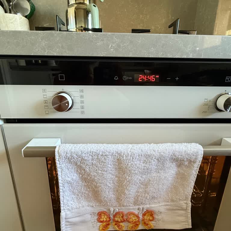 Ankastre Fırının Alt Kısmı Düzgün Pişirmiyor Ve İade Talebi