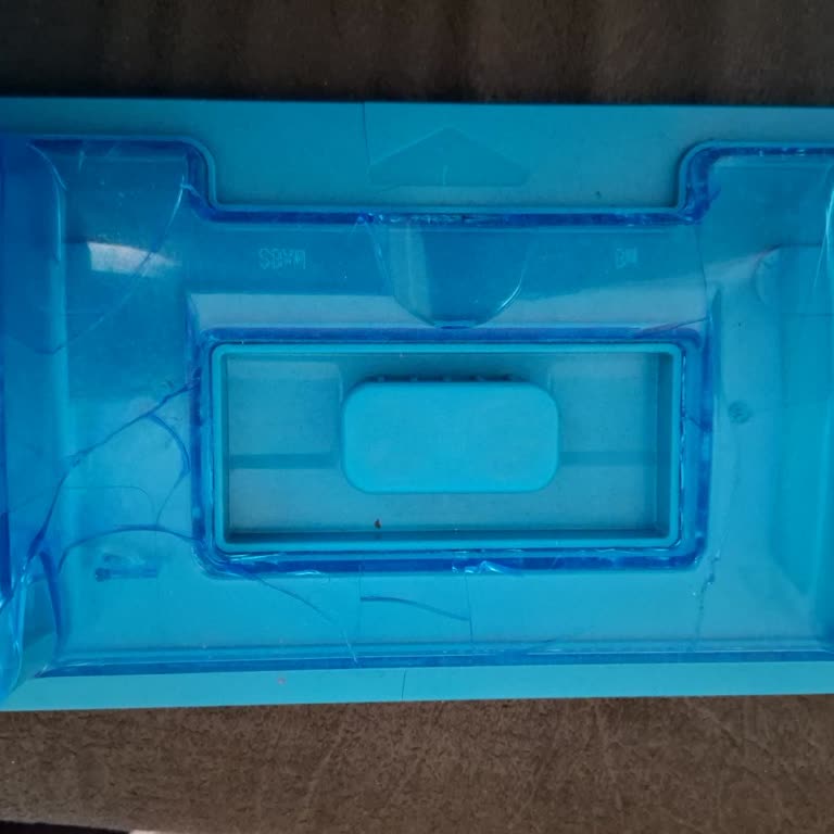 Garanti Kapsamındaki Philips Dikey Süpürge Tek Kullanımda Kırıldı, Mağaza Yardımcı Olmadı