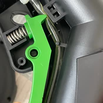 Fakir 9800 S Halı Yıkama Makinesinde Su Sızıntısı Ve Parça Kırılması